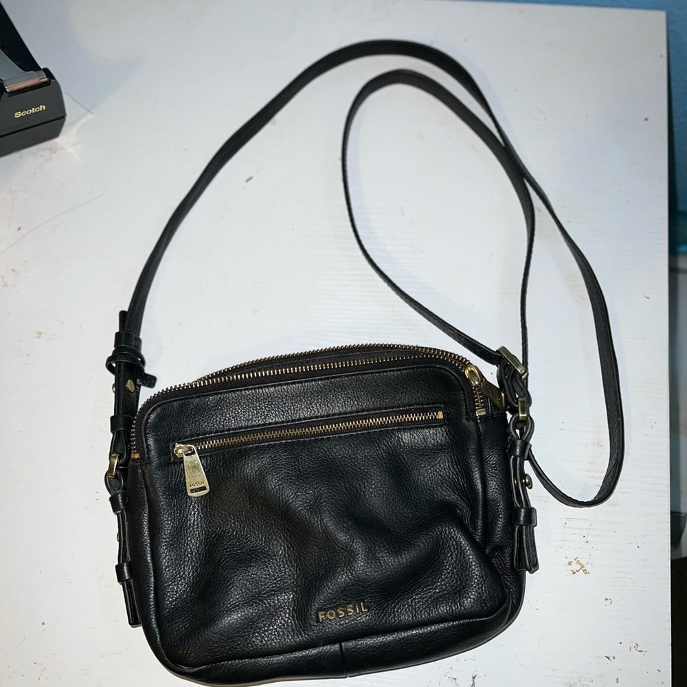 Black Fossil Crossbody🖤